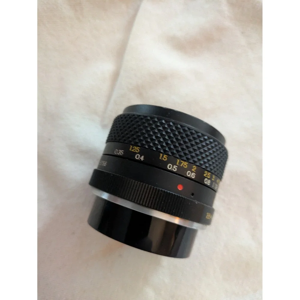 Yashica DSB 28mm f2.8 Wide Angle Prime Lens CY Mount Made in Japan 155756